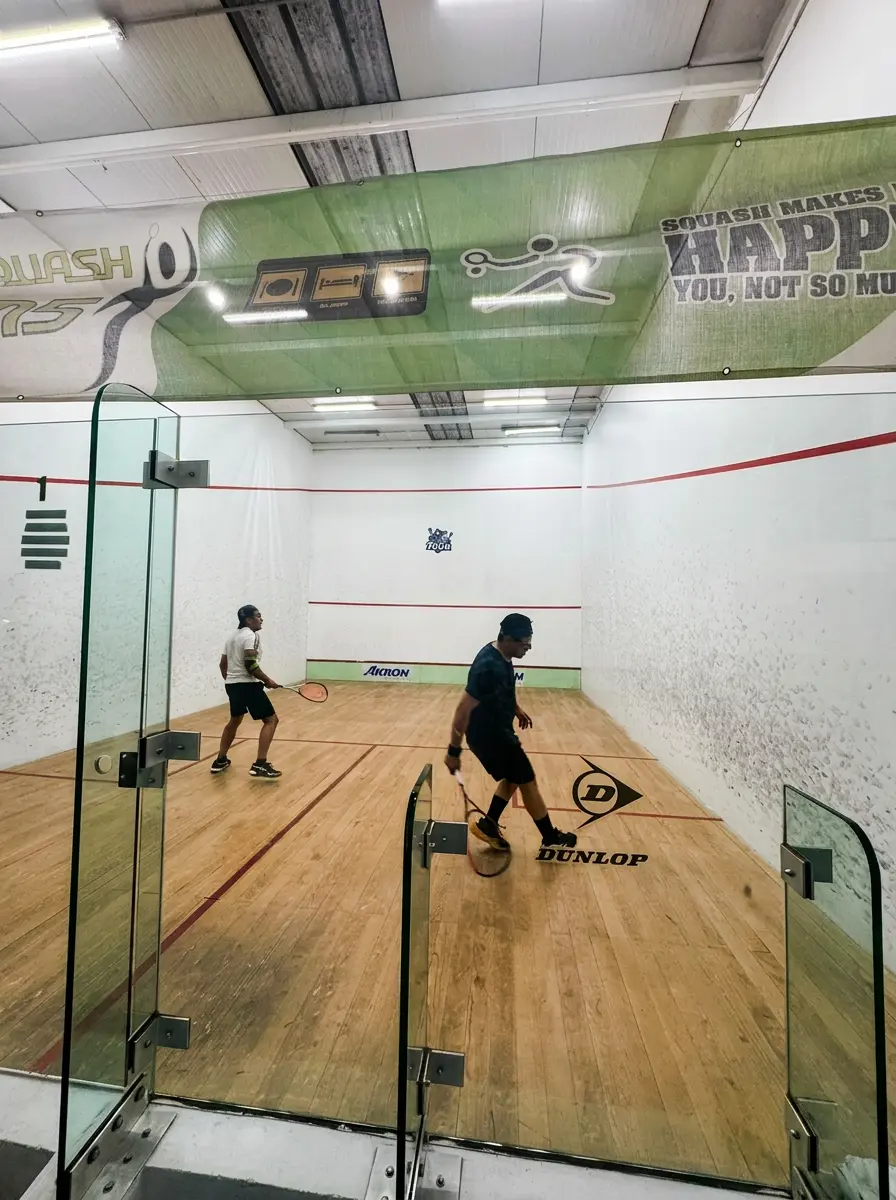 Jugadores de squash en acción